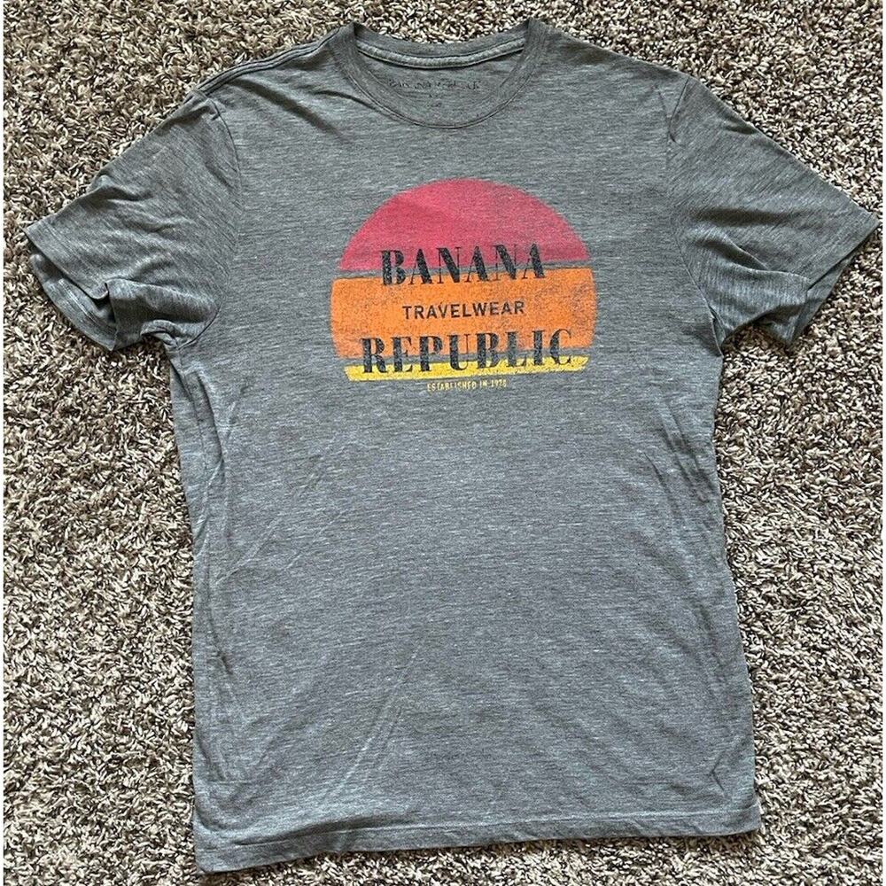 BANANA REPUBLIC - Vintage Travelwear - Gray Red Orange Shirt - HTF - Size Medium